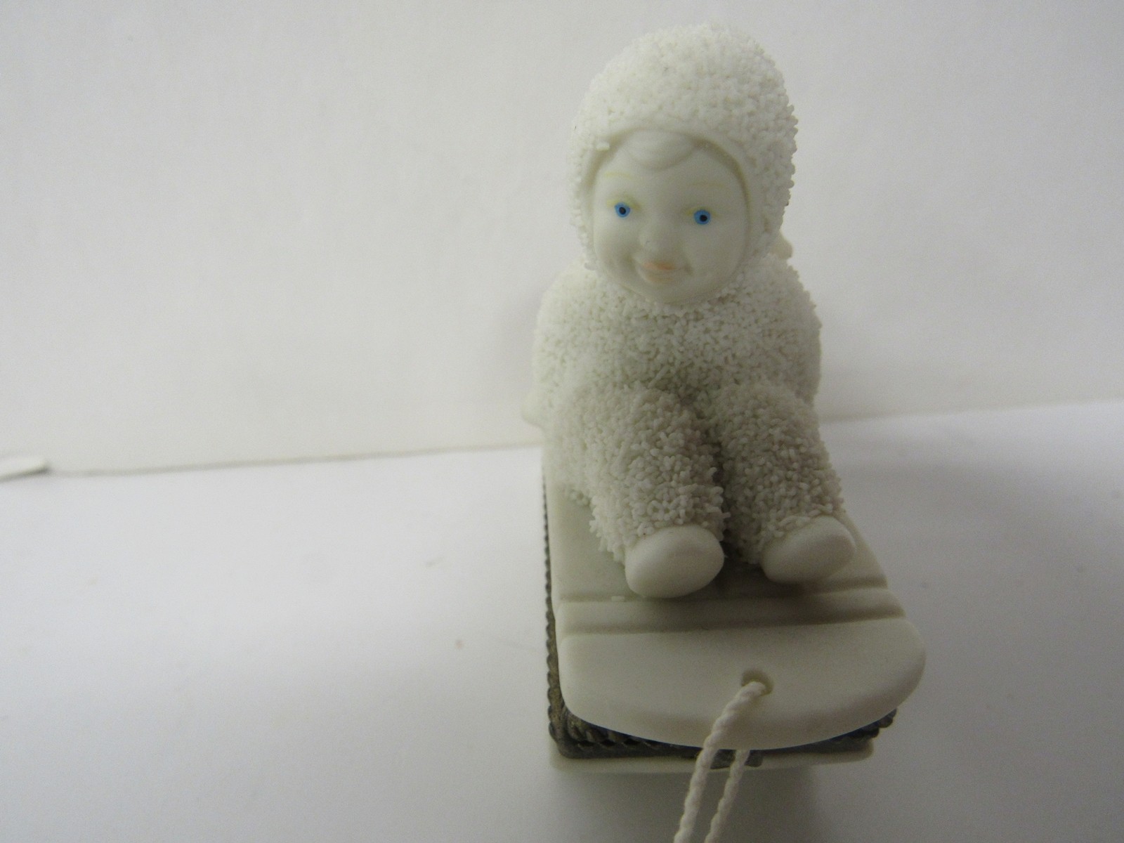 Dept 56 Snowbabies Hinged Trinket Box Hold on Tight Snowbaby On Sled Ships Free