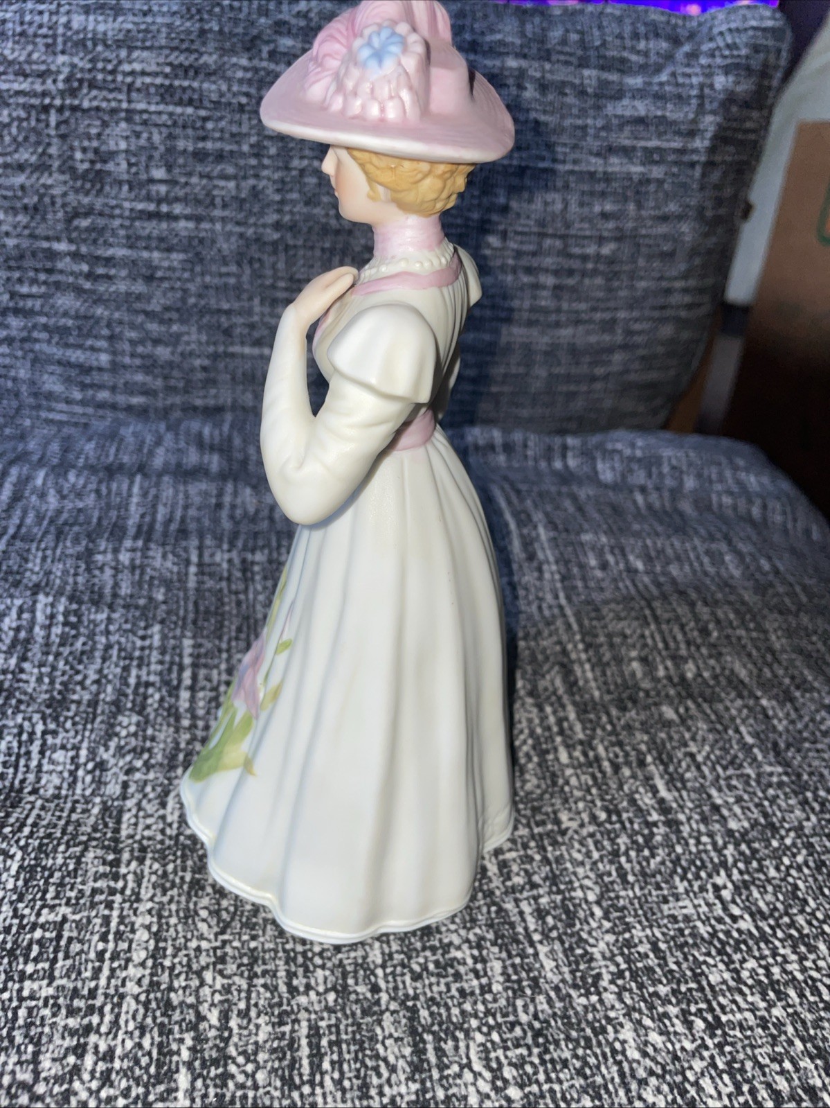 Vintage Home Interiors Masterpiece Porcelain by Homco Francesca 1997 Signed