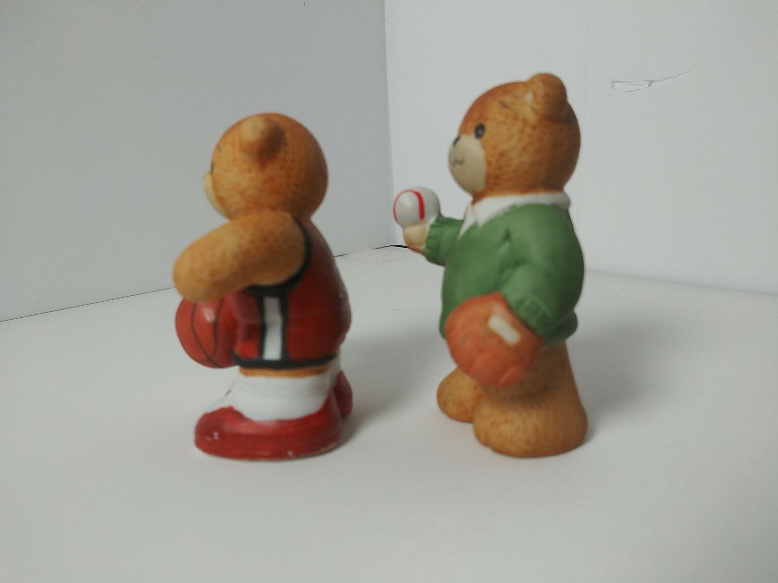 LOTLot of 2 Lucy & Me Enesco Lucy Rigg 1987 Basebal & 1990 BASKETBALL Bears EUC