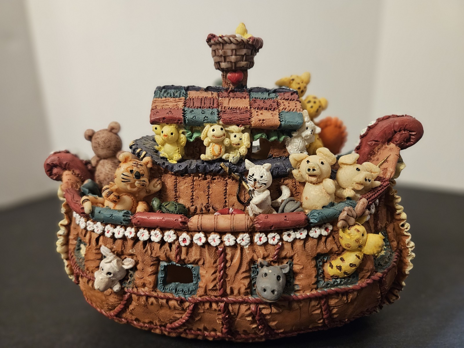 Noah’s Ark & Animals Resin Figurine Light With A Removable Lighted Switch Cord