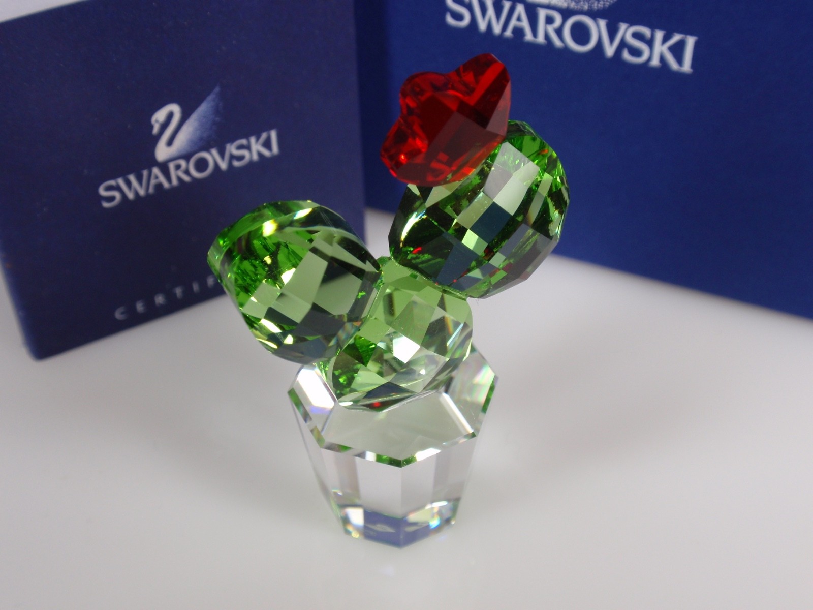 Swarovski Crystal Cactus Retired 2008 MIB #853406