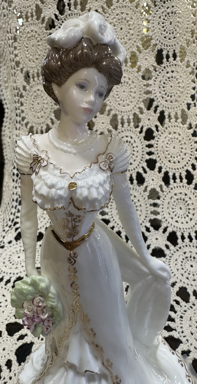COALPORT BONE CHINA LADY FIGURINE CHARLOTTE A ROYAL DEBUT LTD ED PERFECT
