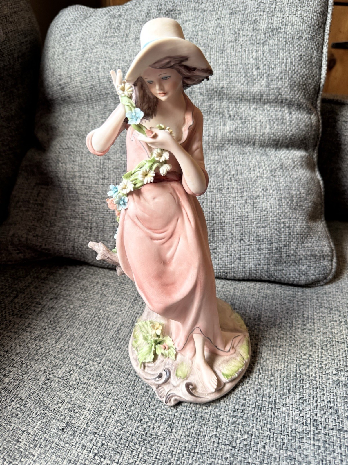 Vintage Capodimonte Italy Ethan Allen Bisque Figurine Lady Signed Nico Venzo