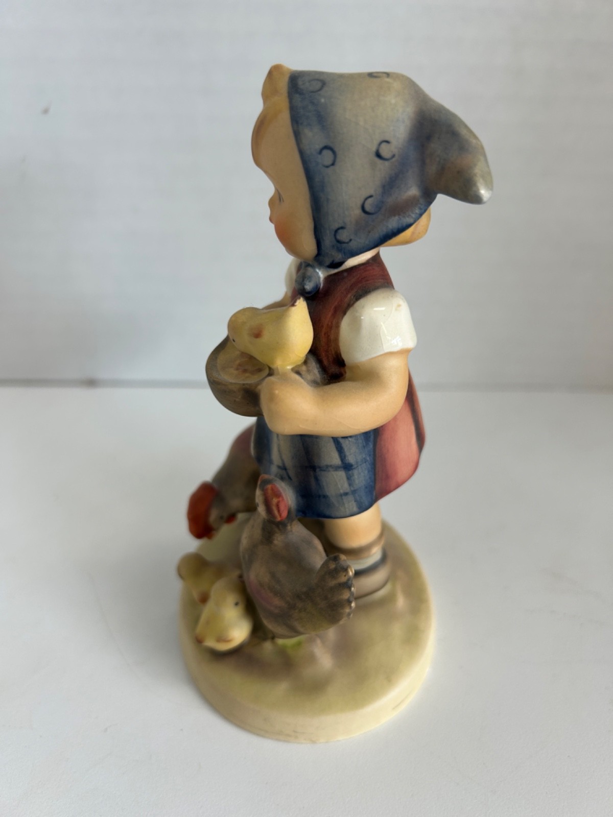 GOEBEL / HUMMEL GERMANY: “FEEDING TIME” TMK-4 3LM: #199/I: 5.75″ TALL