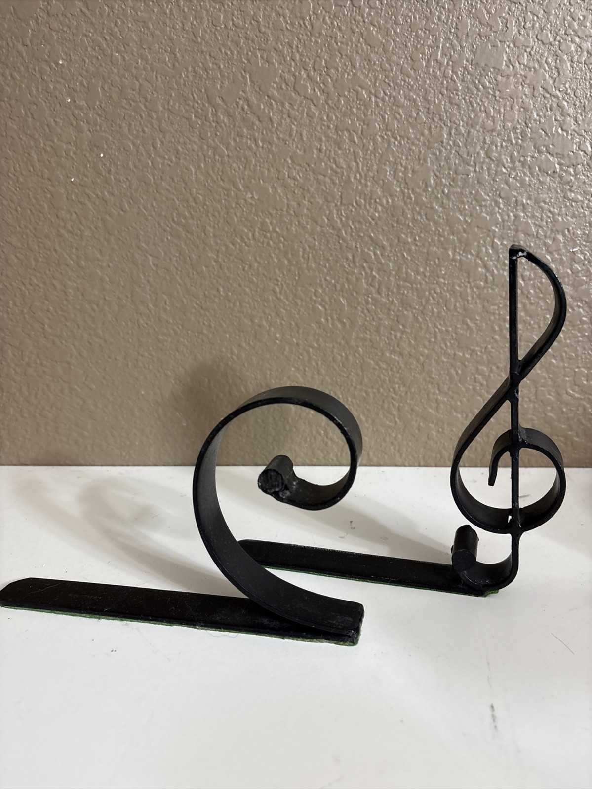 Treble Clef / Vtg Pair 7” H Cast Iron Black Treble Clef Music Note Book End Gift