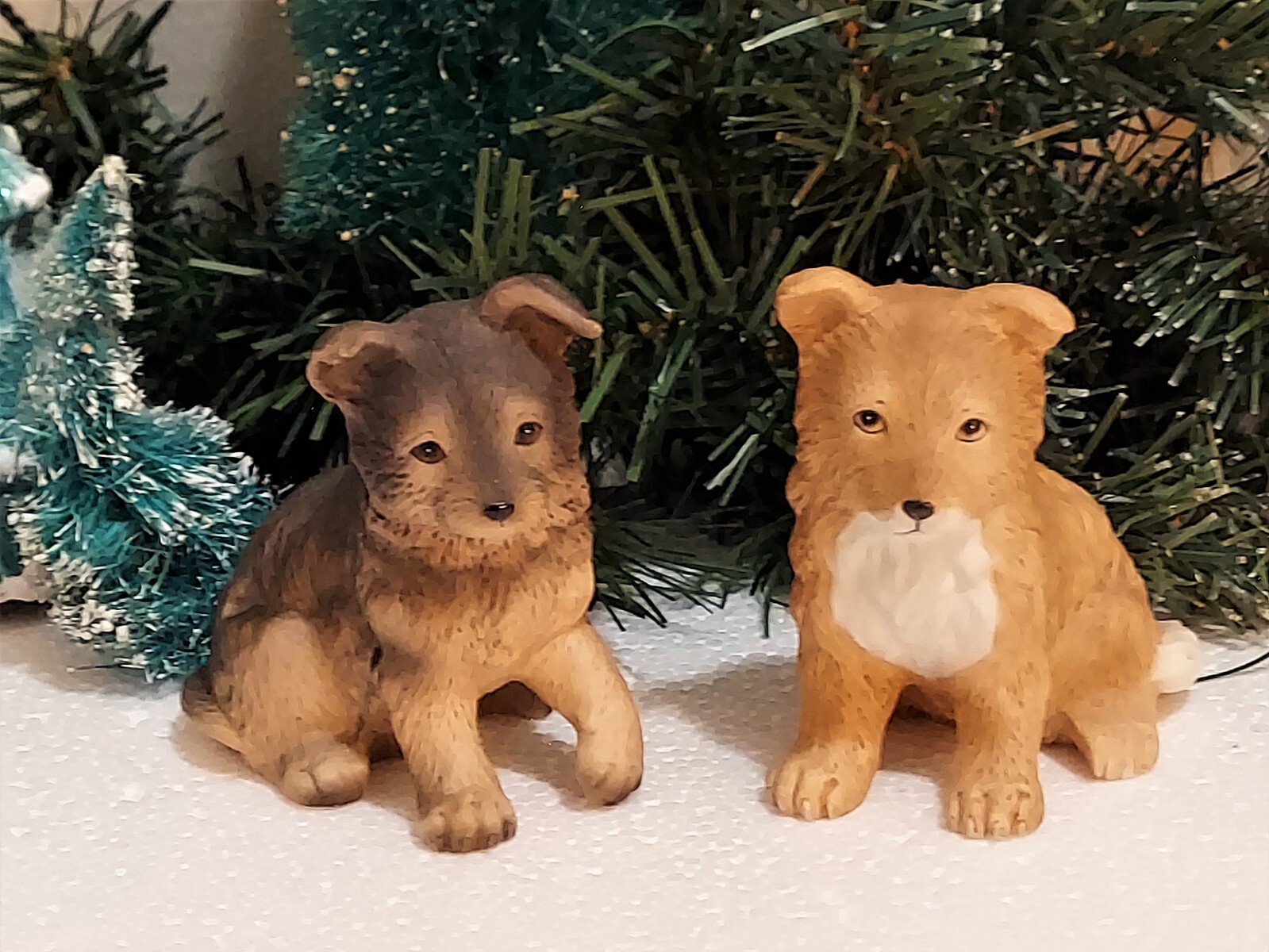Homeco Porcelain Puppies #8828