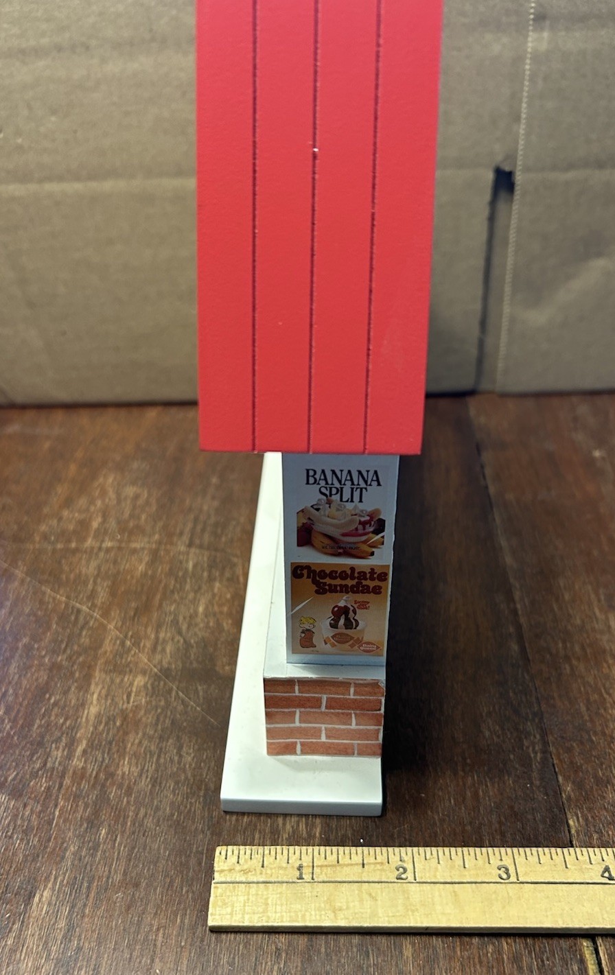 Mary’s Moo Moos Dairy Queen Store Front Display & Picnic Table