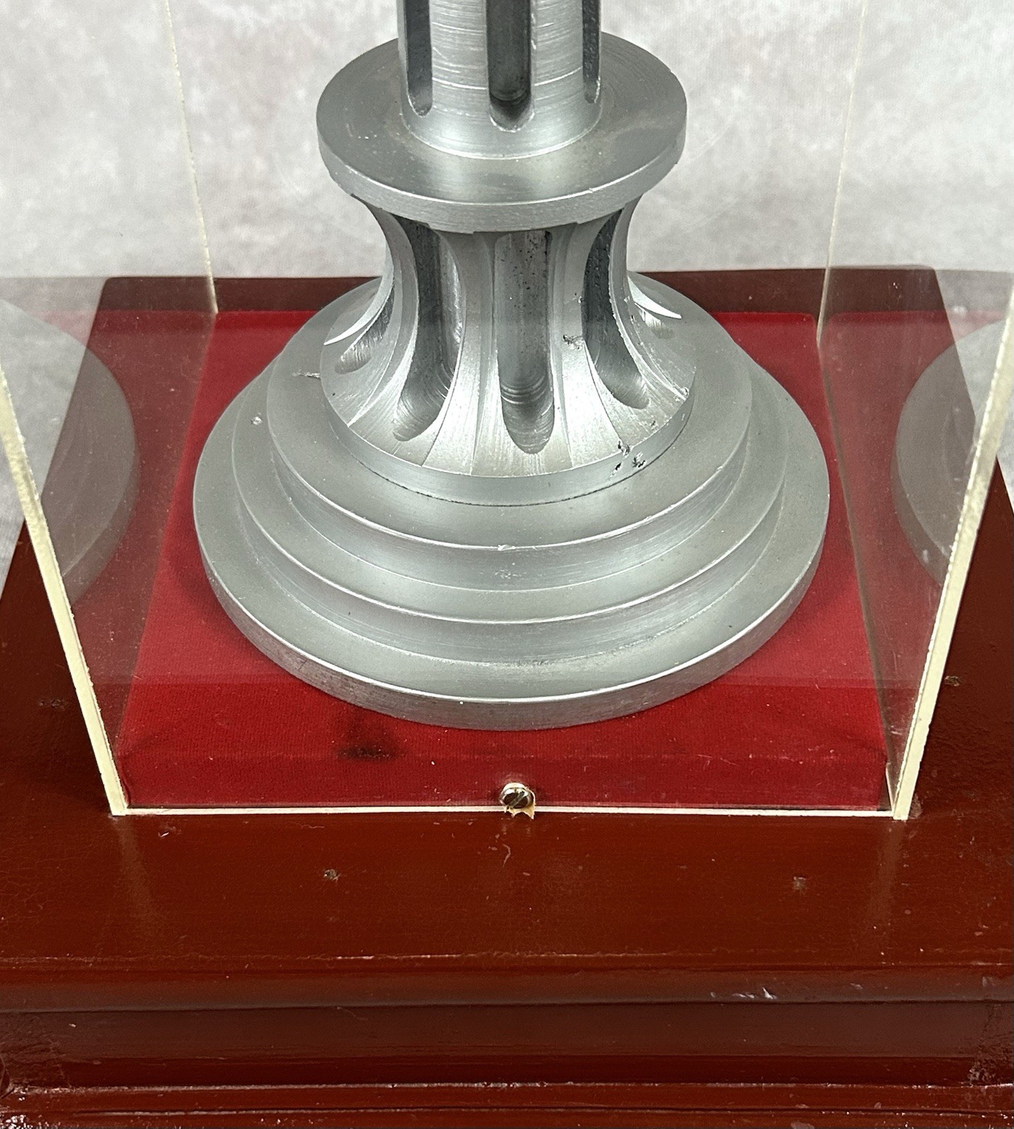 Vintage 1970s Minar-e-Pakistan Monument Statue Model Replica In Case 19.5”