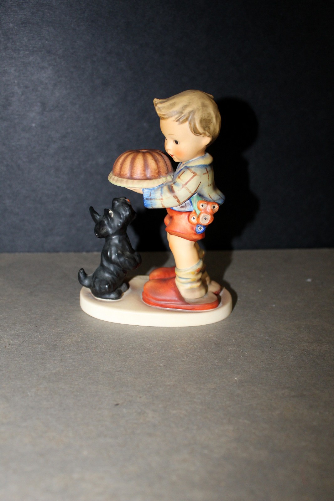 1950’s Hummel Goebel Begging His Share Figurine Dog Boy