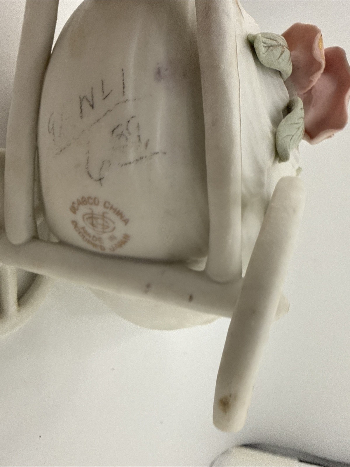 UCAGCO CHINA CERAMIC WINGED CHERUB PULLING A SHELL-SHAPED CART Occupied Japan
