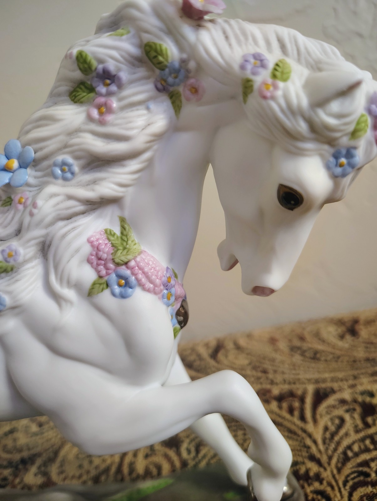1989 Princeton Gallery LOVE’S DELIGHT PORCELAIN UNICORN With Box