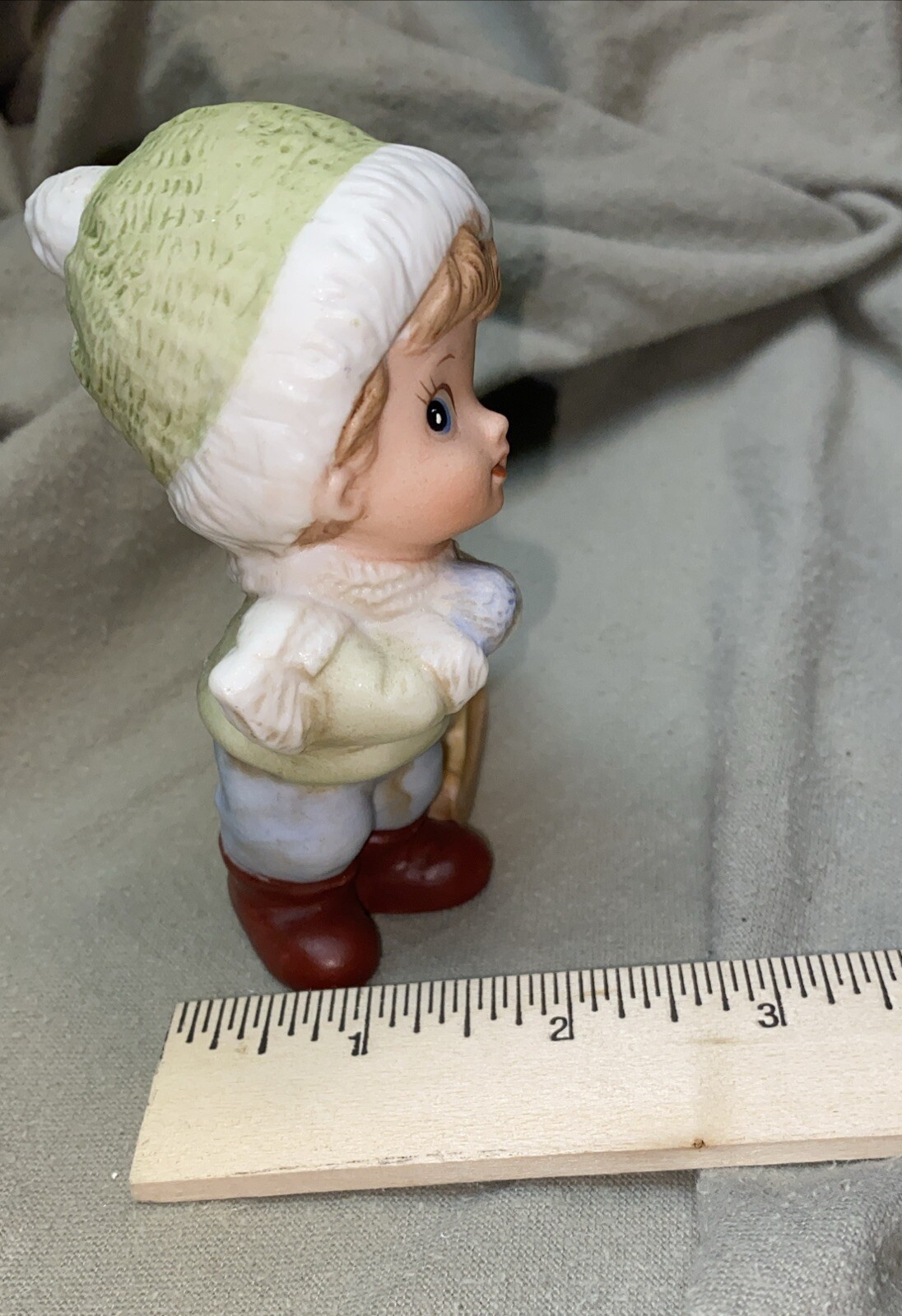 Vintage HOMCO Boy Girl Figurines With & Presents #5556