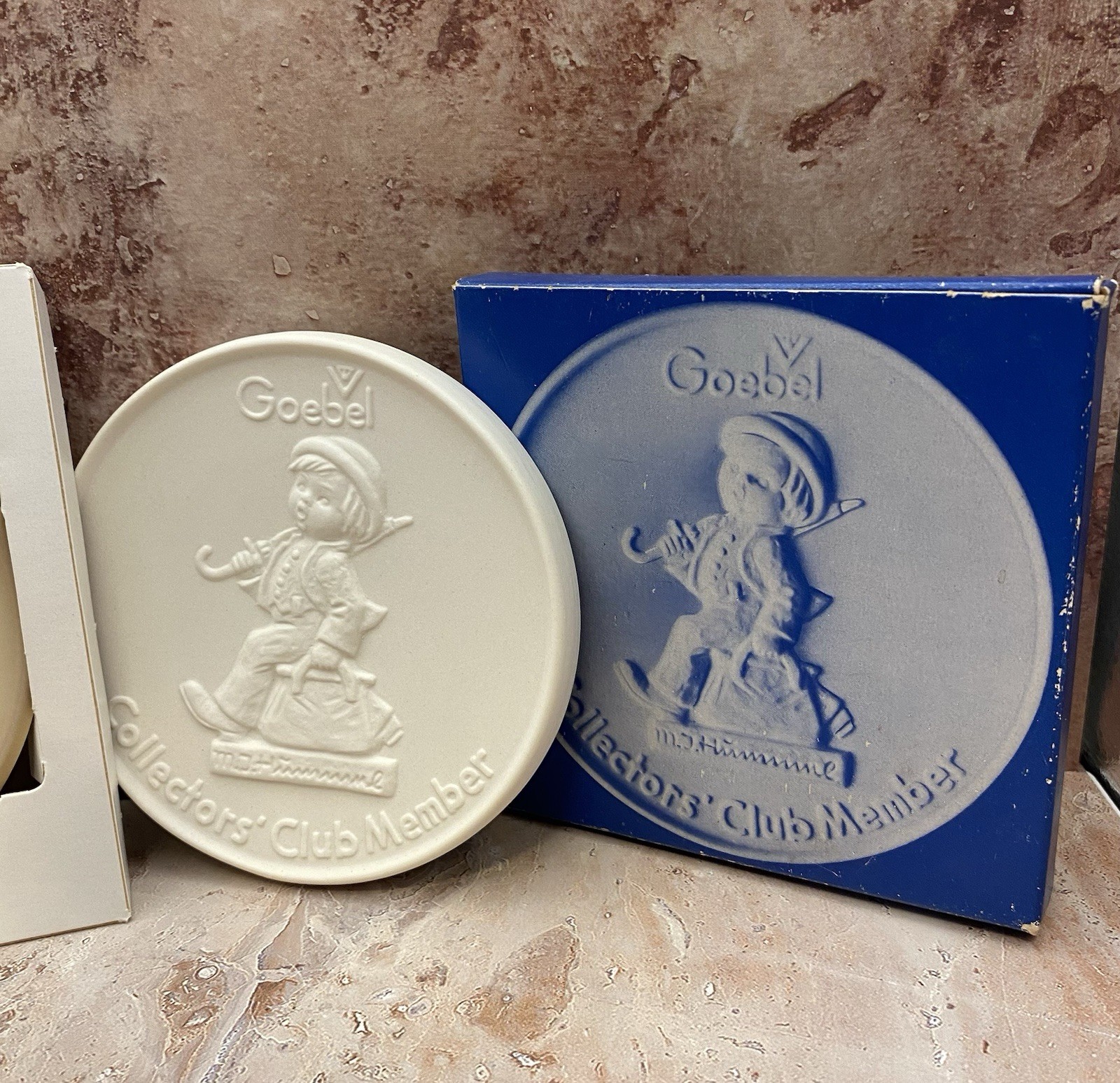 Hummel 1950 Boy ‘For Father’, 1984 Little Fiddler & 1976 Collectors’ Mini Plates
