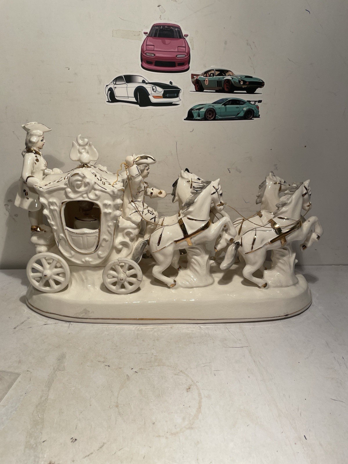 Vtg Capodimonte Porcelain Figurine Horse And Carriage Gold Trim 12.5” L 1950 32