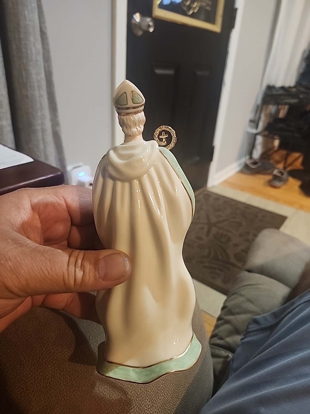 Lenox St. Patrick’s Prayer Figurine 7.5″ Vintage Gold-Trimmed