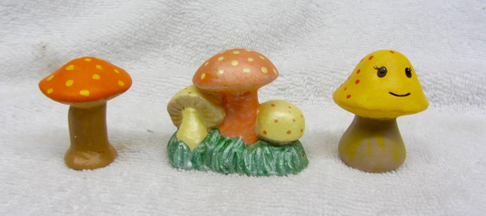 Lot of 3 Vintage Ceramic Pottery Miniature Mushrooms Figurines Hand Painted