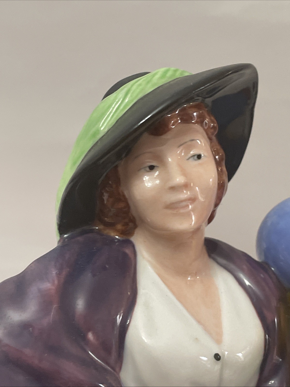 Vtg Royal Doulton Figurine Balloon Lady Hn2935 Limited Handmade