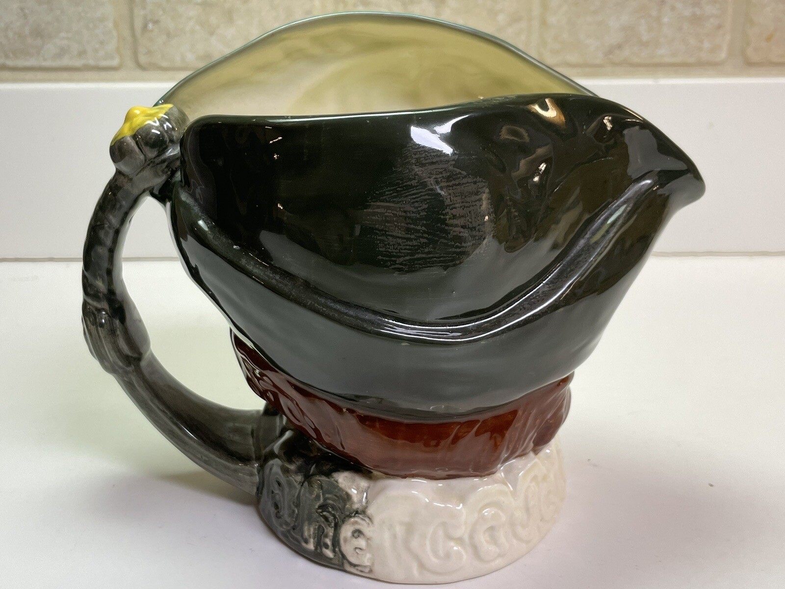 The Cavalier Royal Doulton Character Jug Large D6114LG
