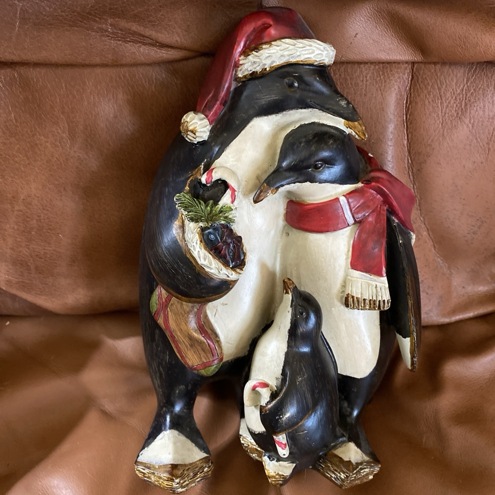 Penguin Christmas Figurine Family Of 3 Figurine 8 1/2″ Wood Look Family