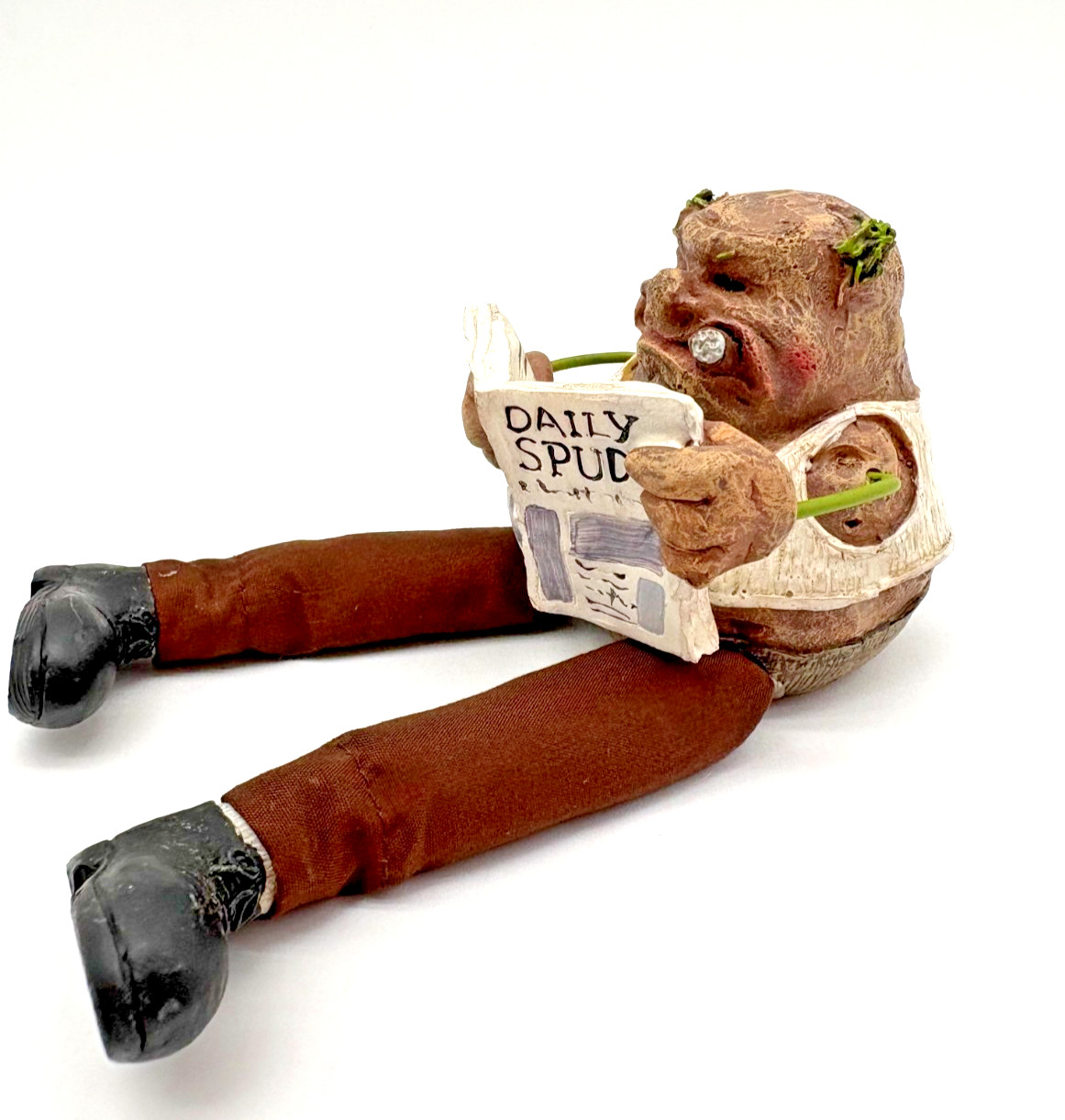 Half Baked Potato Grumpy Cigar Reader Shelf Sitter WMG 2006 Daily Spud Figurine
