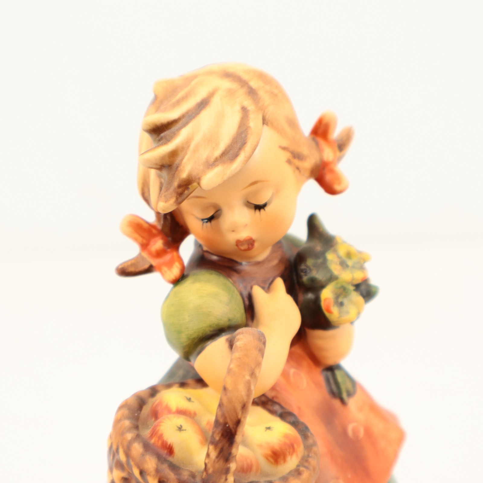 VTG Goebel Hummel Autumn Harvest Girl w Apples HUM 355 TMK-6 W Germany 1982 5″
