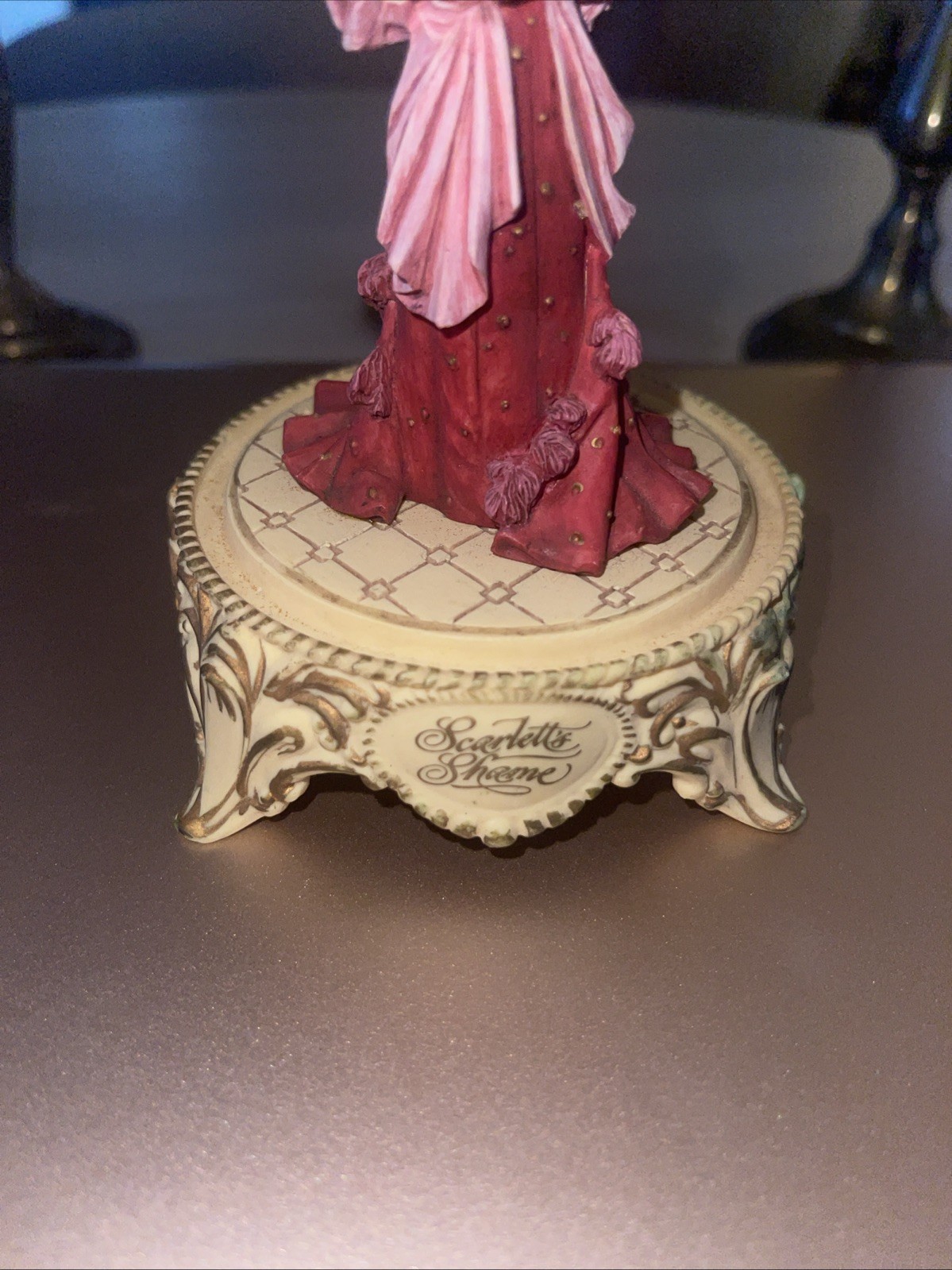 Vintage Limited Edition Figurine Scarlett O’Hara