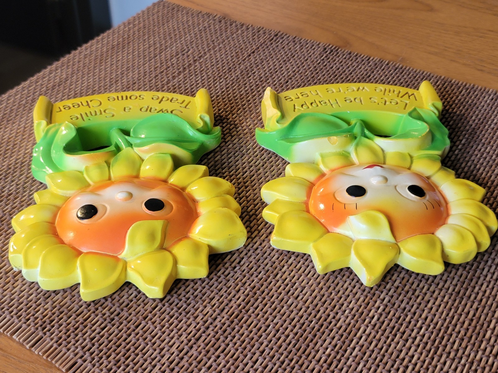 (2) VTG 1973 MILLER STUDIO Anthropomorphic SUNFLOWERS/Flowers CHALKWARE Wall Art