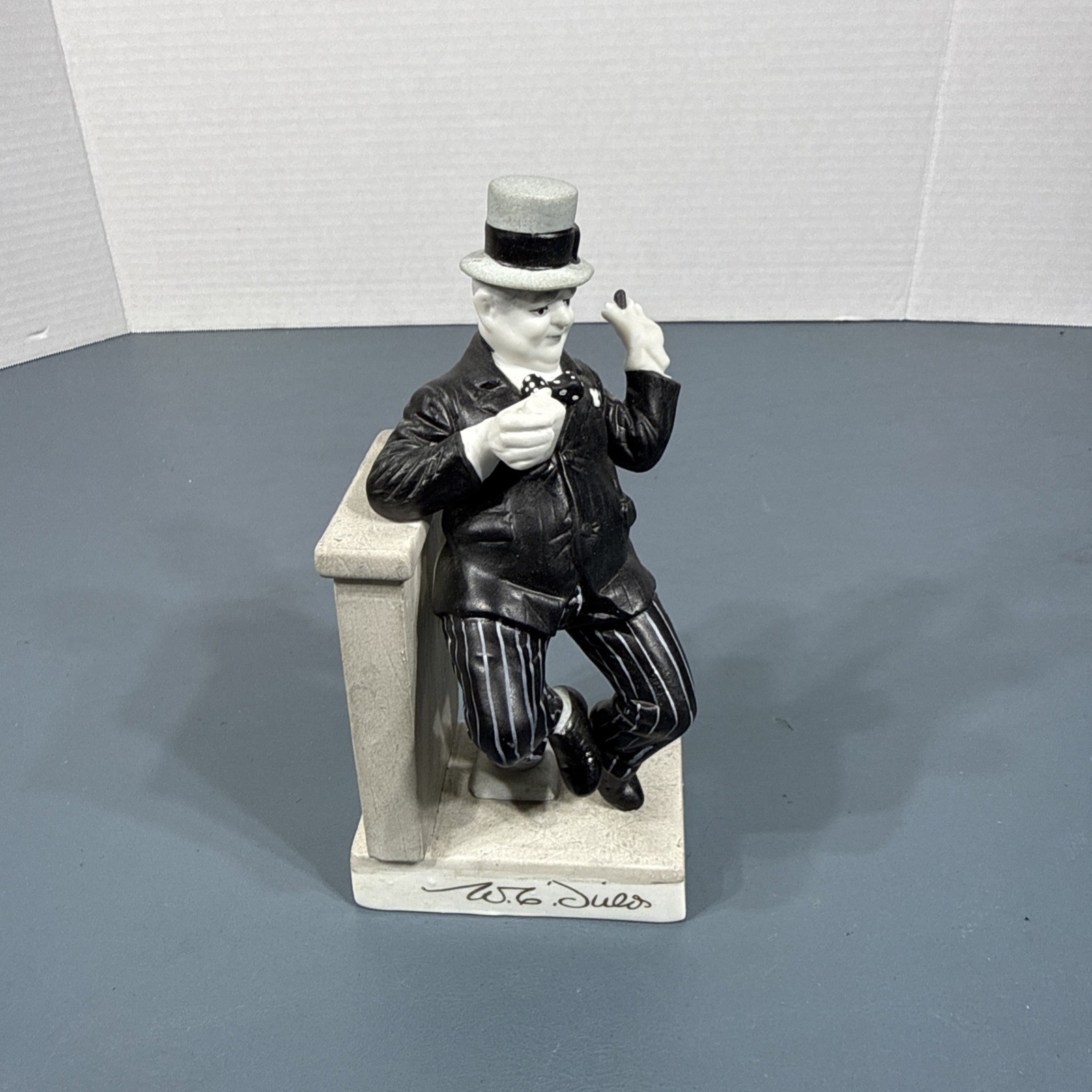 W.C. Fields Figurine Licensed No. 1415 B&W 6-1/2” Tall Ceramic Statue 1988