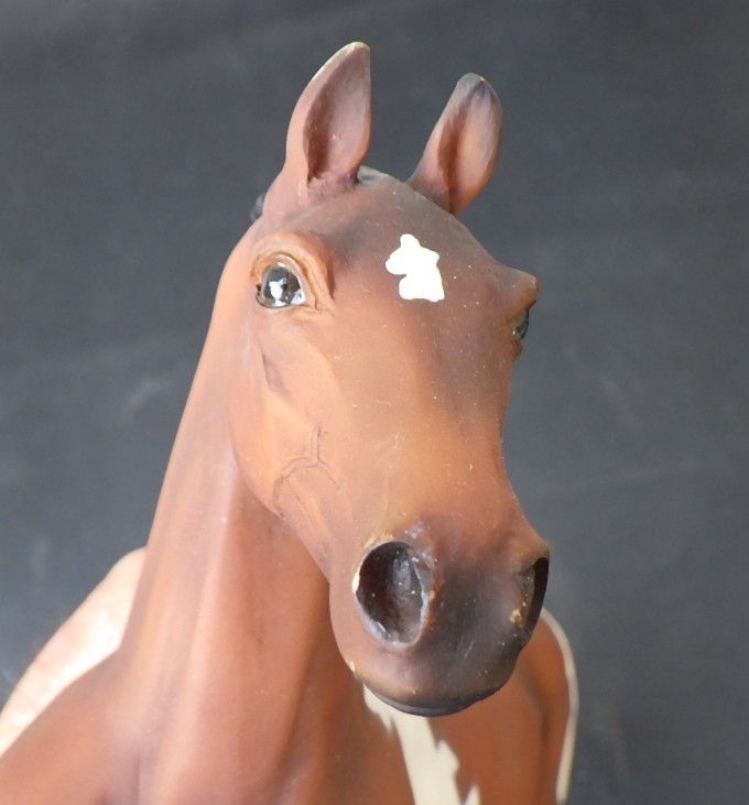 North Light @ Wade England Brown & White Resin Figurine 2006