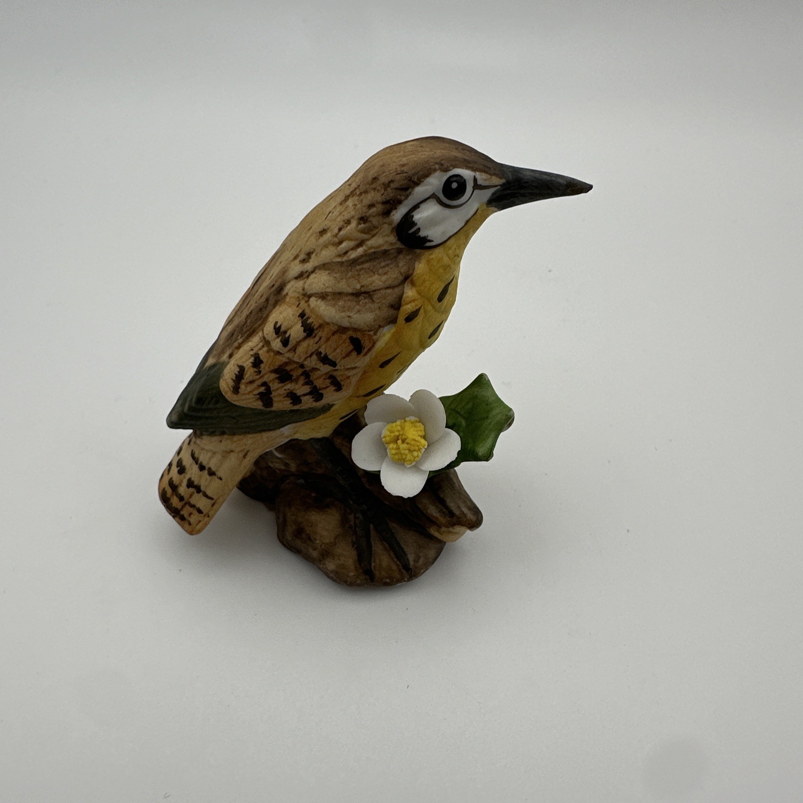 Lefton Miniature Bird Figurine Prairie Warbler #04023 Taiwan 2.25 in Vintage