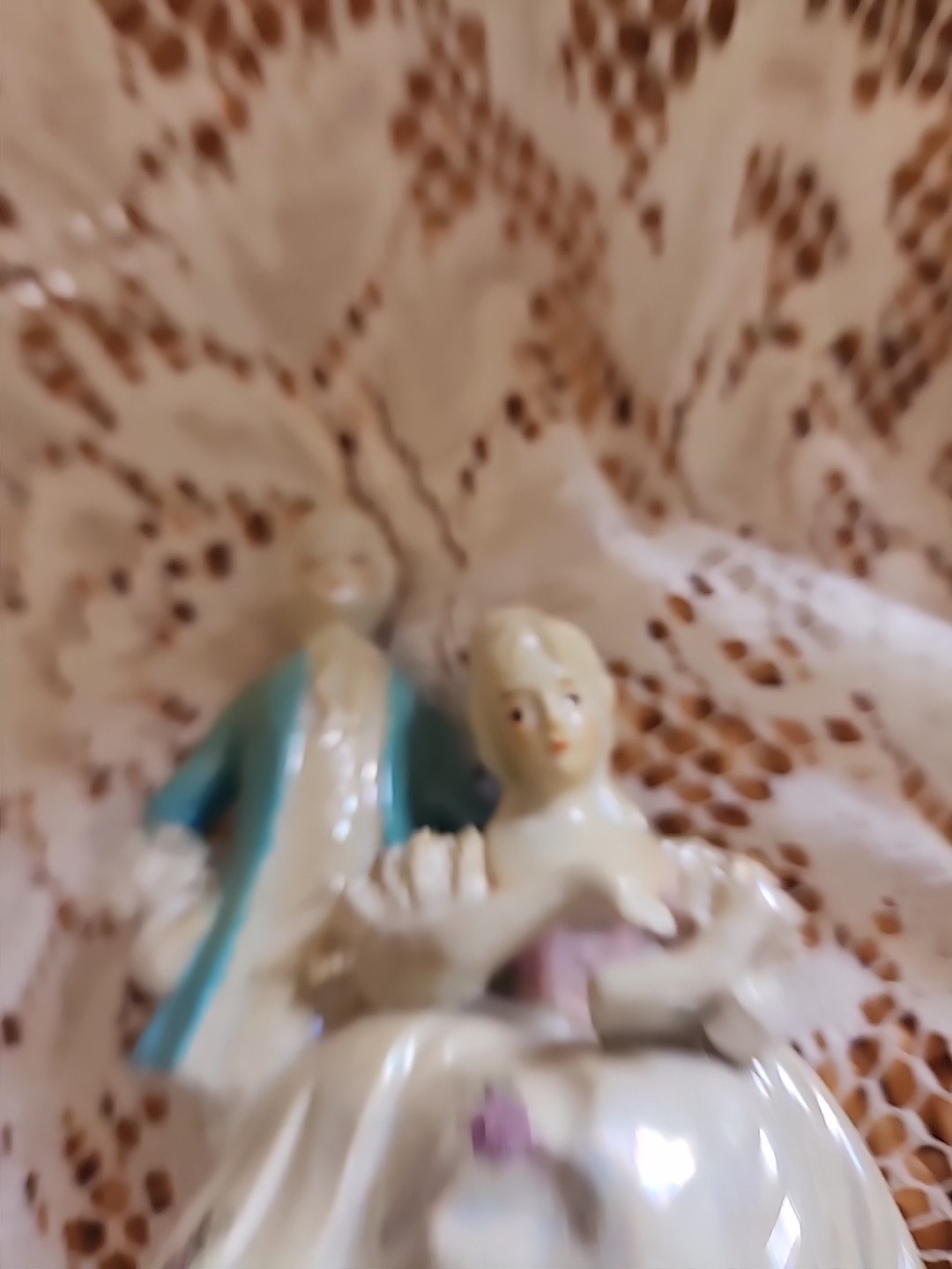 Vintage Victorian Styled Couple Porcelain Lusterware Iridescent Figurine China