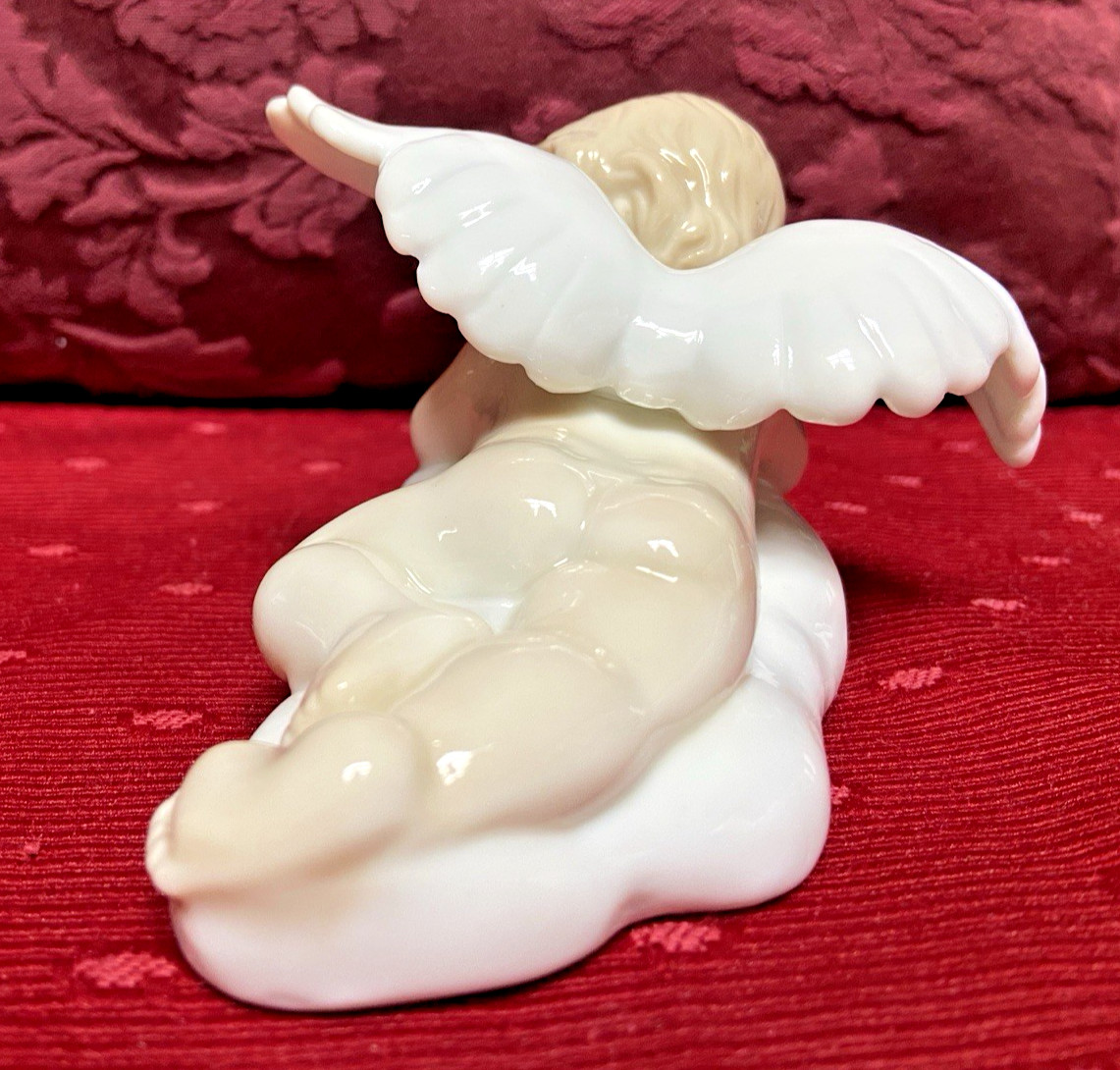 Russ Berrie Dream Angels “Sweet Dreams” Porcelain Sleeping Angel Figurine Clouds