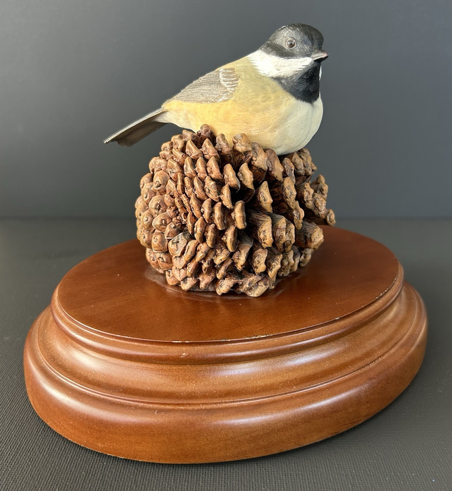 RARE Bob Kroese Pheasants Forever Chickadee On Pinecone Sculpture Figure SIGNED