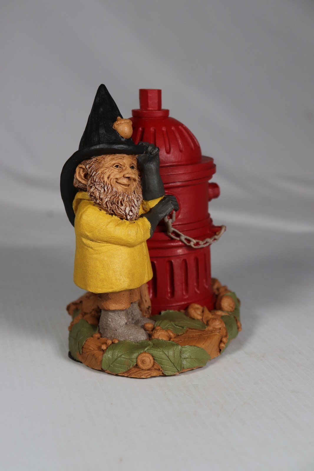 VTG Tom Clark Gnome Fire Fighter Hydrant Figurine New Old Stock