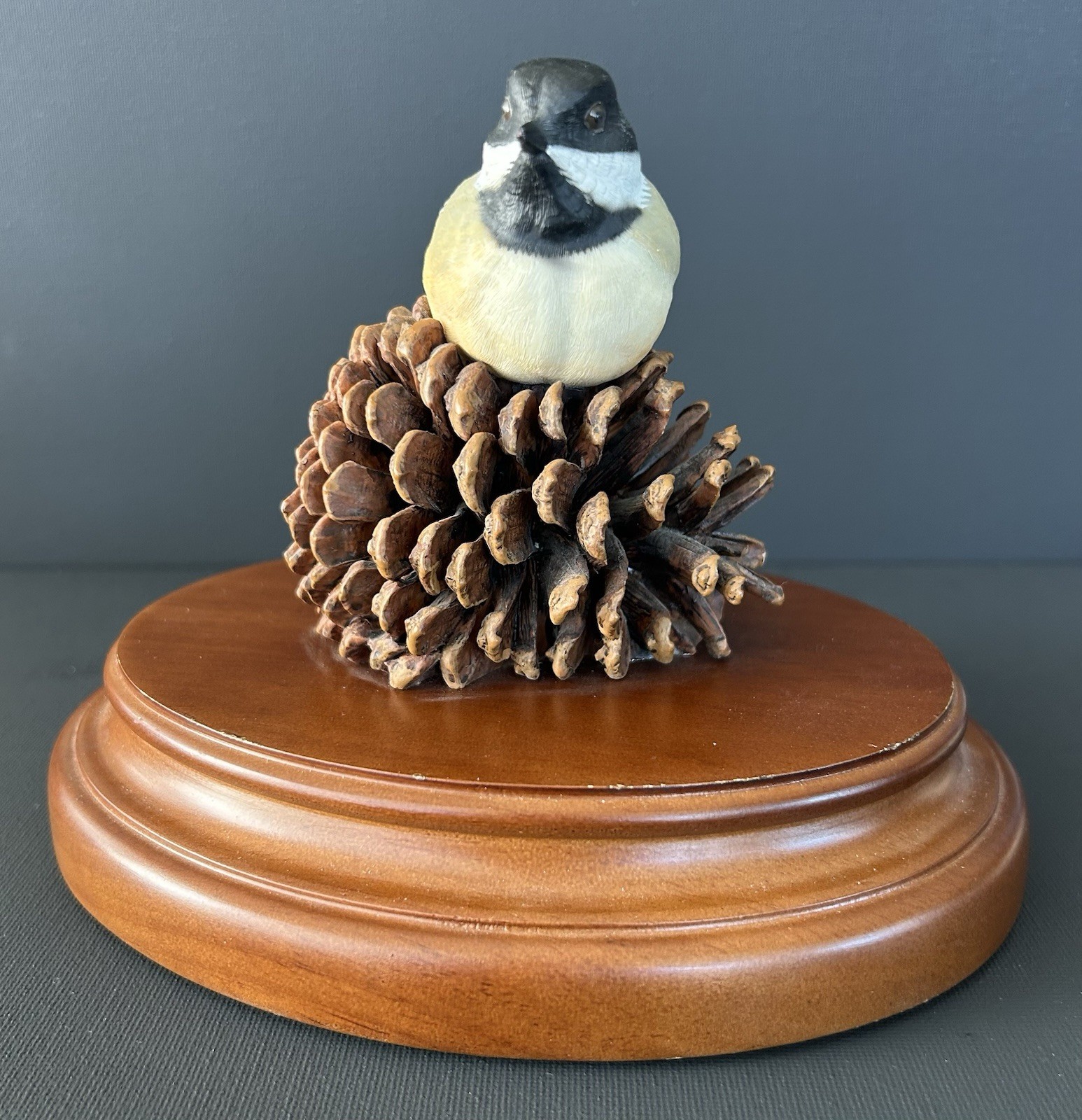 RARE Bob Kroese Pheasants Forever Chickadee On Pinecone Sculpture Figure SIGNED