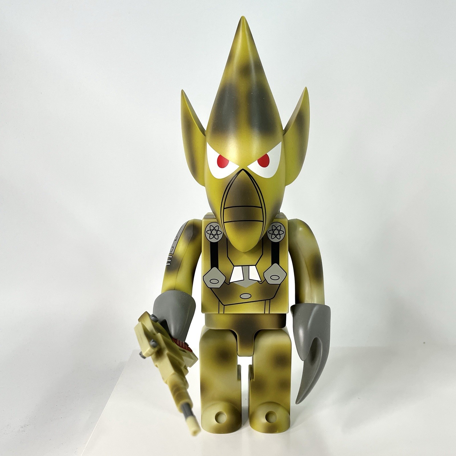 Futura 2000 UNKLE Pointman 400% Kubrick Desert Camo Medicom Toy Bearbrick