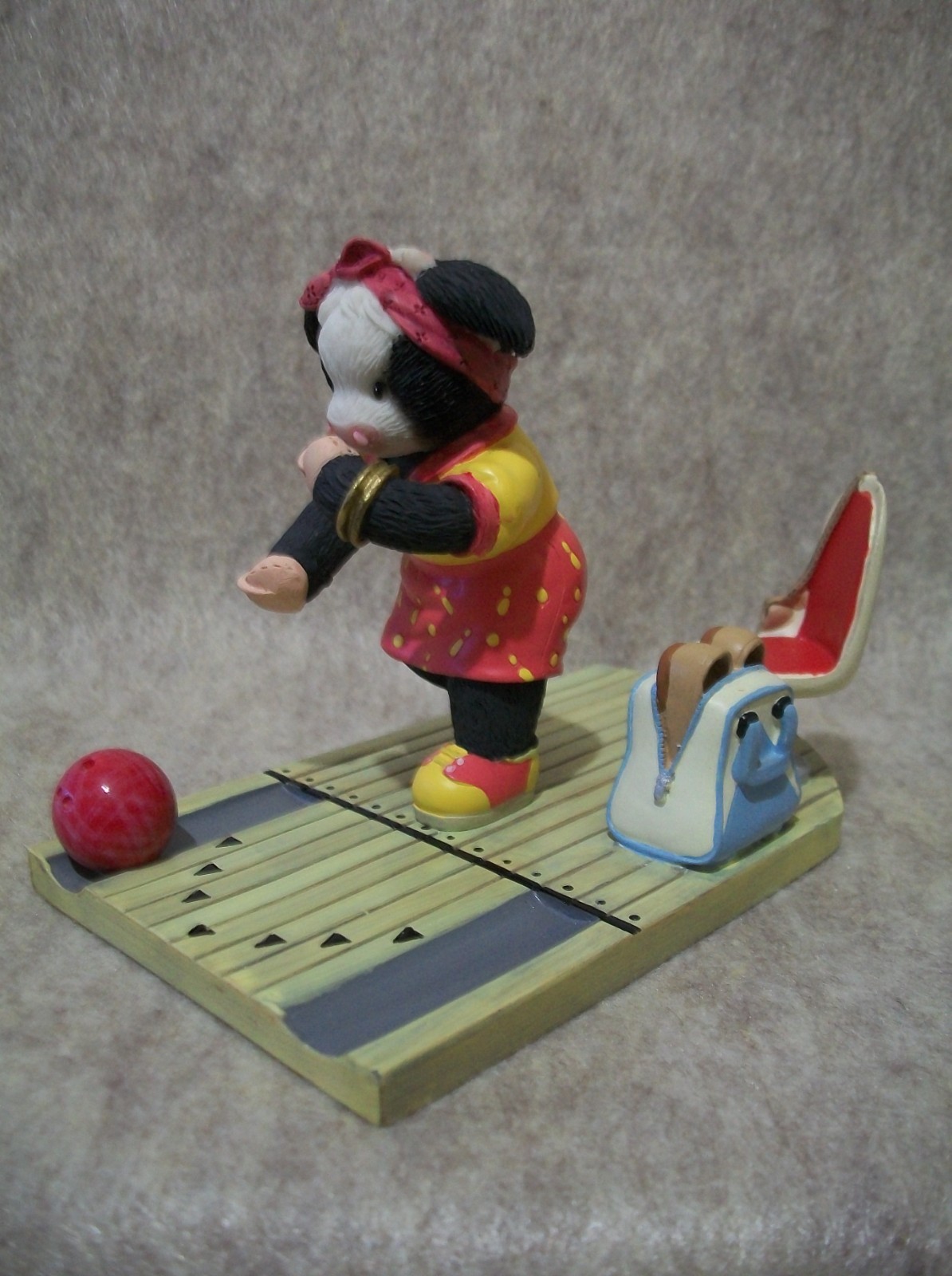 Oh No, Gutter Ball – Bowling – Mary Moo Moo Cow Figurine