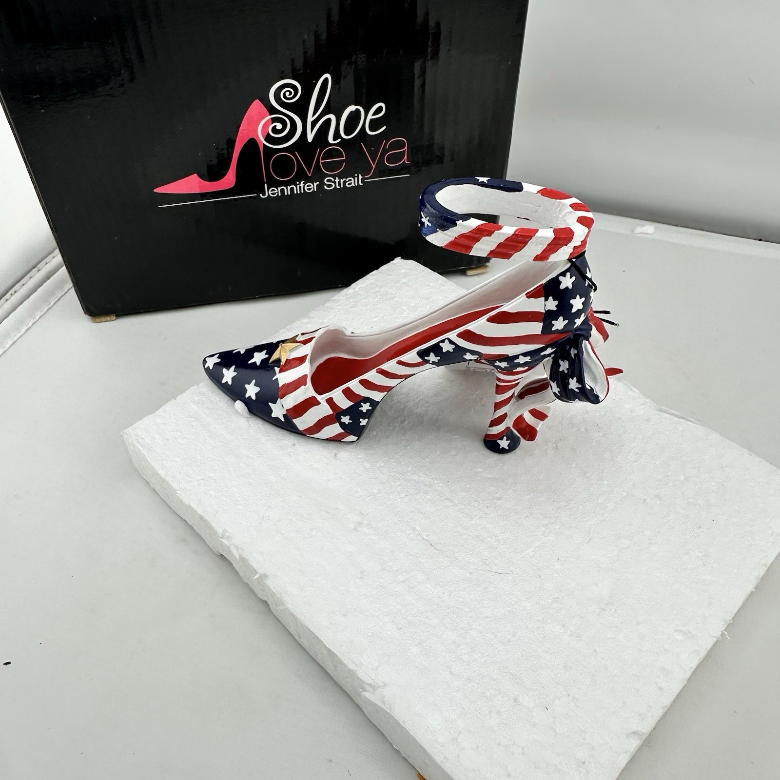 Shoe Love Ya Jennifer Strait Patriotic USA Flag Miniature Shoe Ornament Box