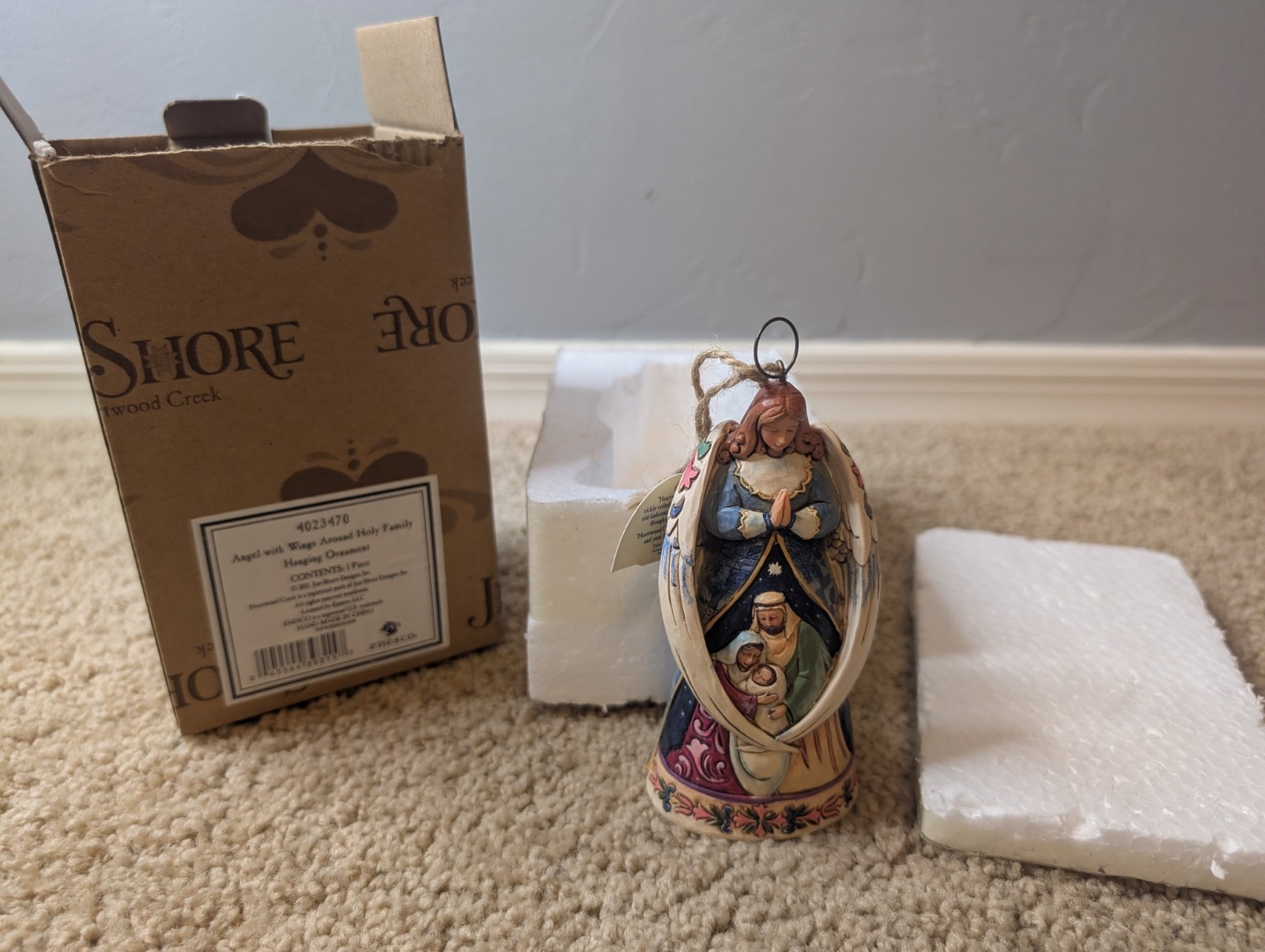 Jim Shore 2011 Angel w Wings Around Holy Family Ornament #4023470 + Box