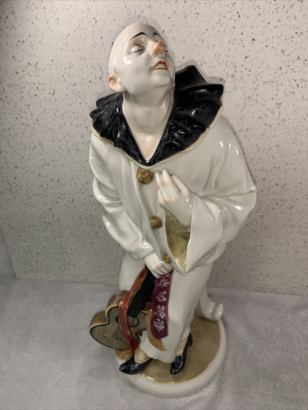 VINTAGE RARE KARL ENS PORCELAIN PIERROT CLOWN FIGURINE 1920S GERMANY 13.5 In.