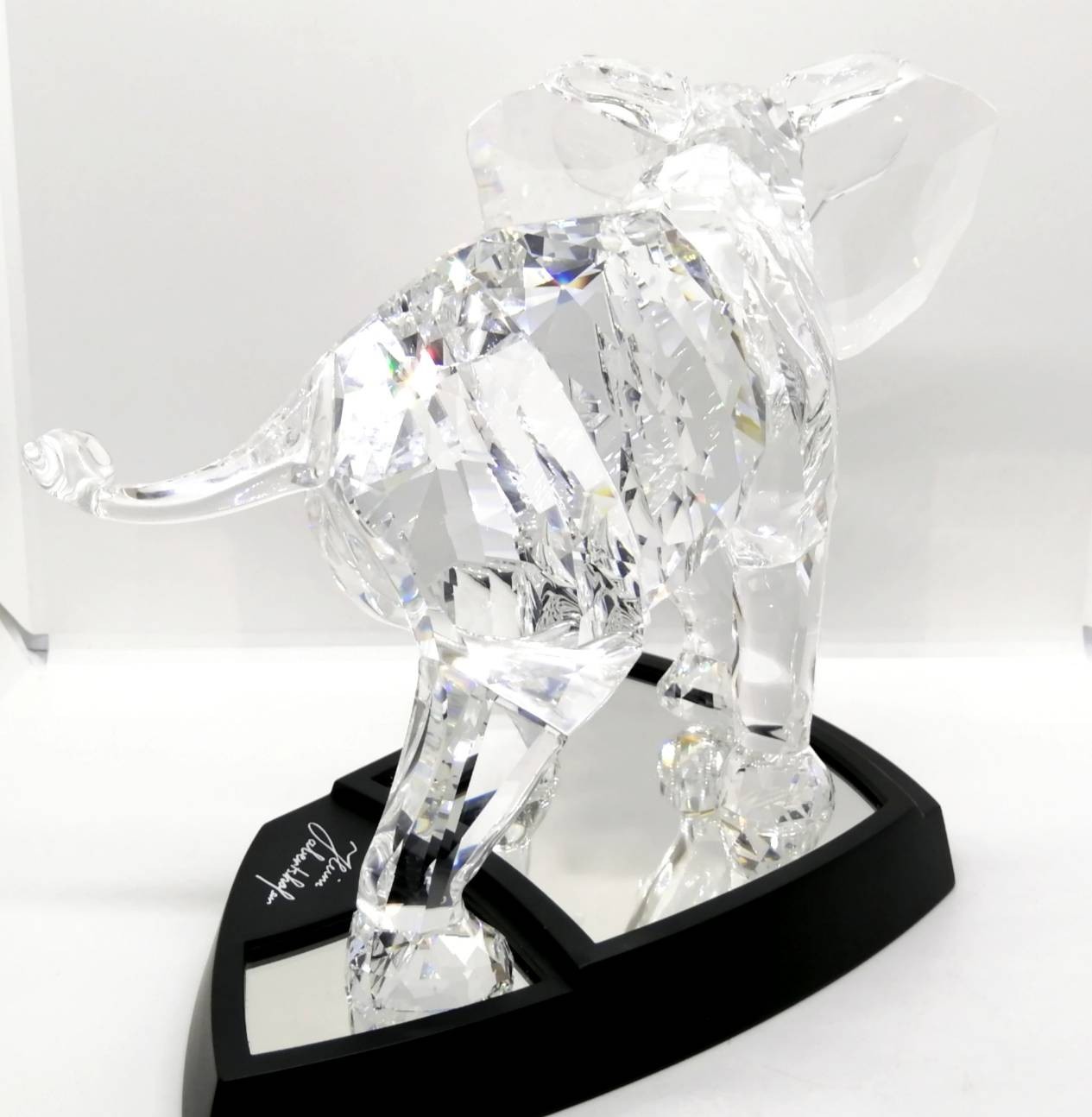 SWAROVSKI Figurine Numbered Limited Editions 2006 Elephant 854407
