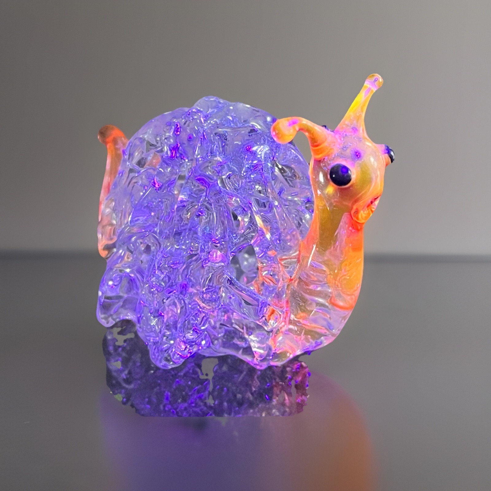 VTG. Pristine Sansukjai Hand Spun Crystal Snail RARE CADMIUM GLOW Bright Orange