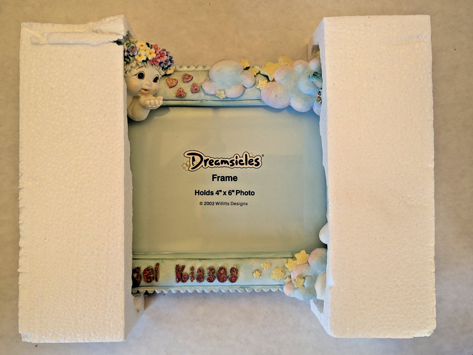 Angel Kisses Photo Frame – Dreamsicles #20310 Original Box Willitts Era 2003