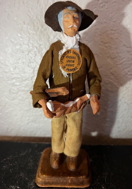 Real Clay Stanton Syndicat Des Santonniers France Old Rabbit Hunter 8″ Figurine