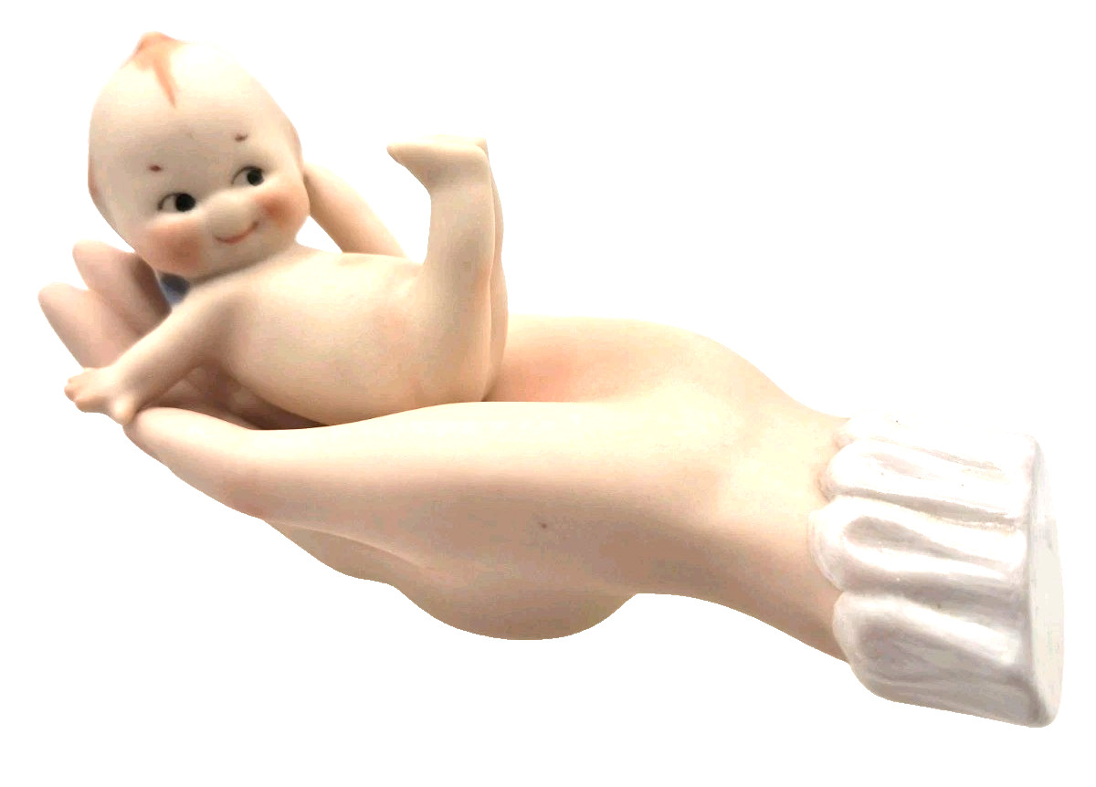Gorgeous Vintage Signed Darlene’s Kewpie In Hand Figurine 1993 ( See Note)
