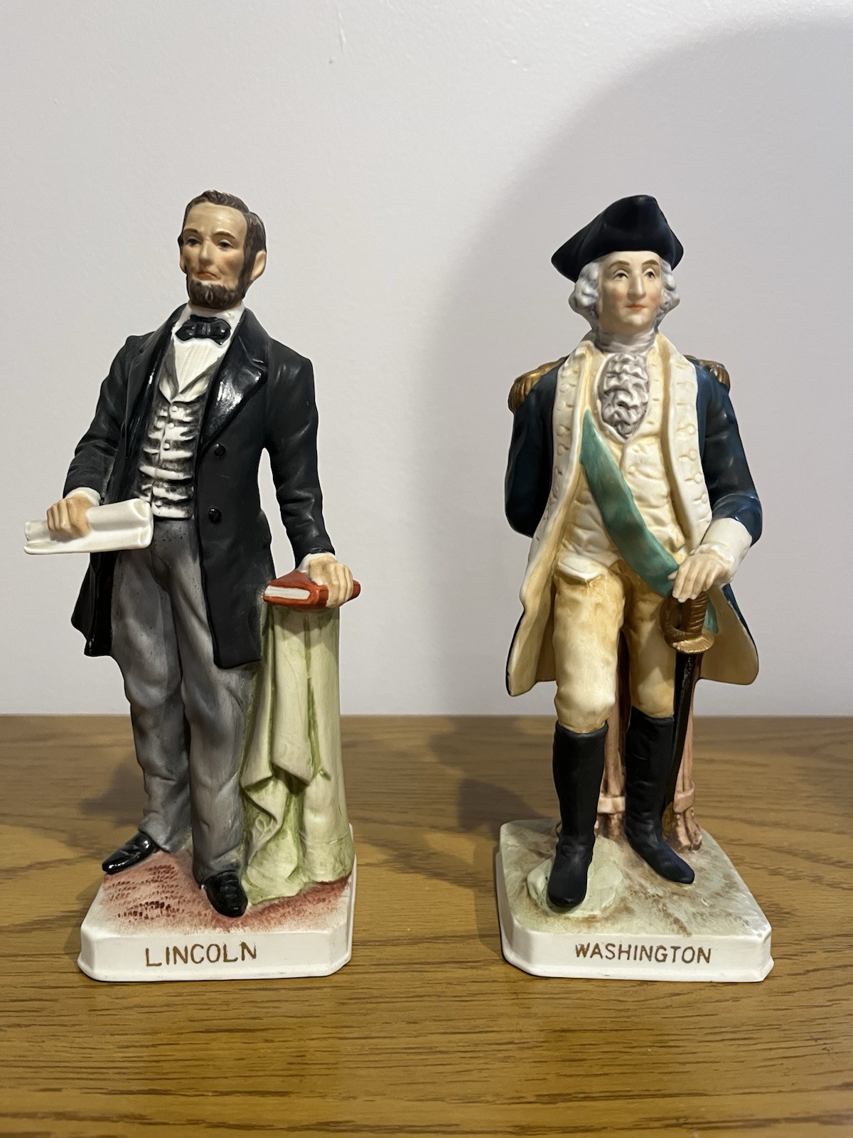 Lefton Porcelain President Washington And President Lincoln Figures