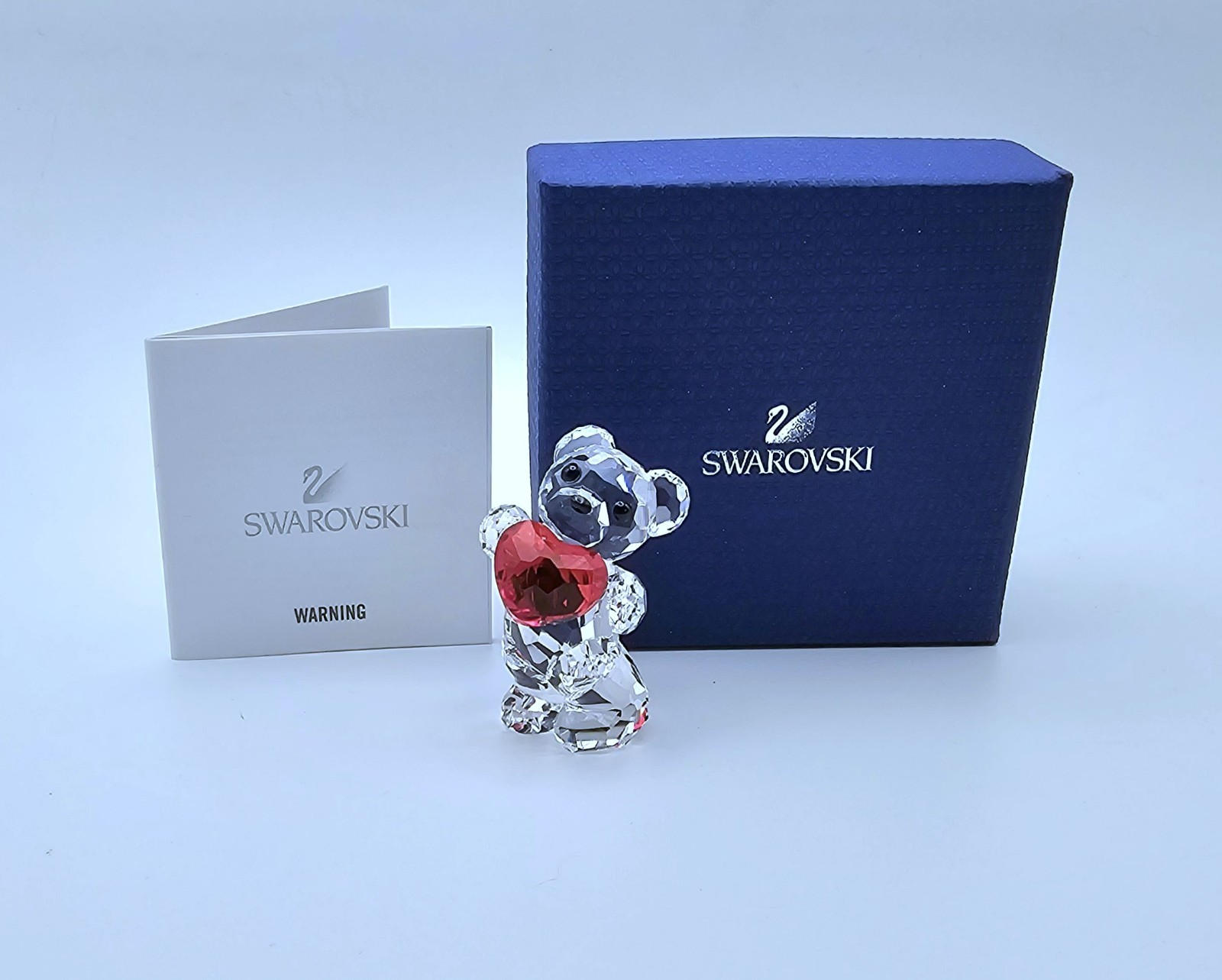 💘 Swarovski Crystal 2009 “A Heart For You” Kris Bear Figurine, w/ Red Heart NIB