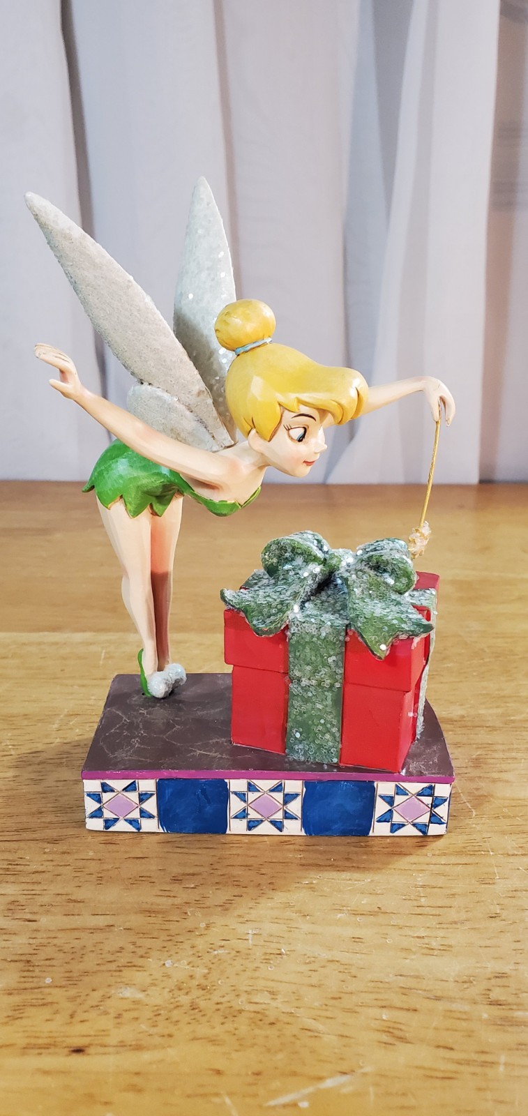 Jim Shore “Pixie Dusted Present” Tinker Bell Disney Traditions Showcase 4051970