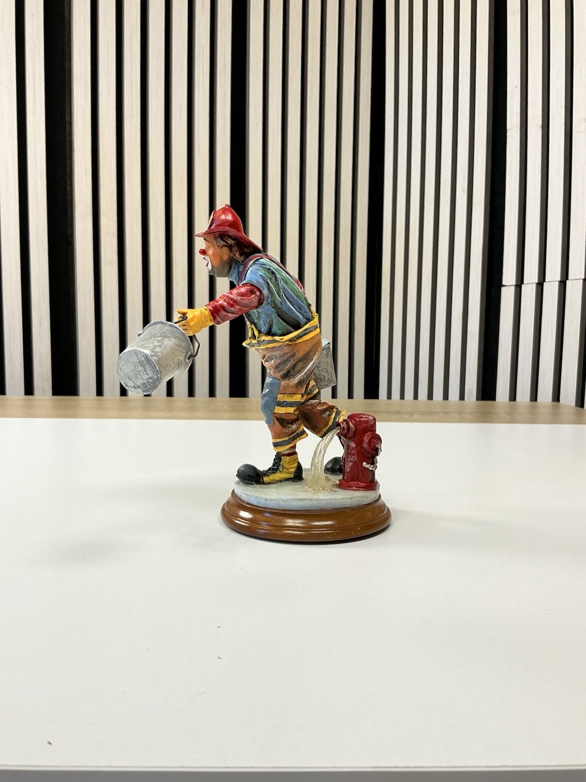Vanmark 1999 “Clowning In America” “Fireman” Stamped 1/1889