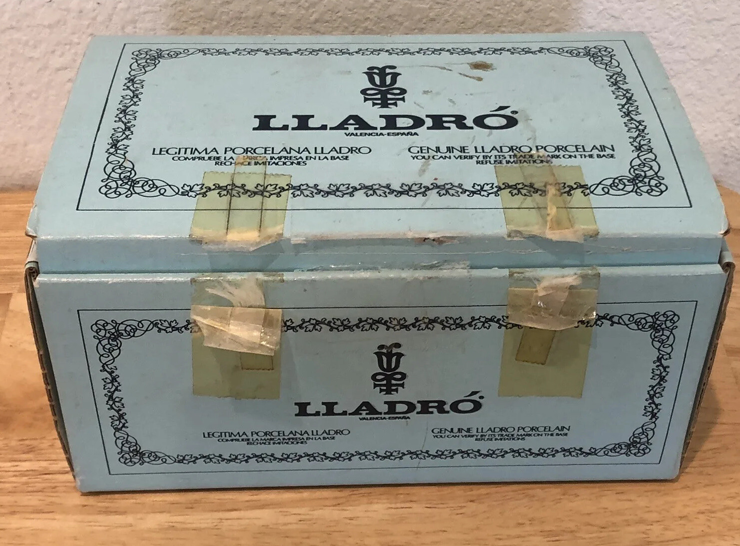 VINTAGE RETIRED LLADRO “BUNNY BOY WITH WILDFLOWERS” 1507 FIGURINE ORIGINAL BOX